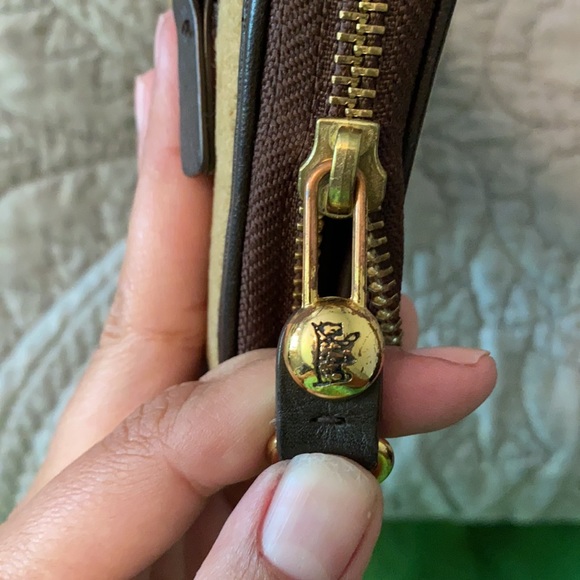 Tan juicy couture wallet - Picture 4 of 4